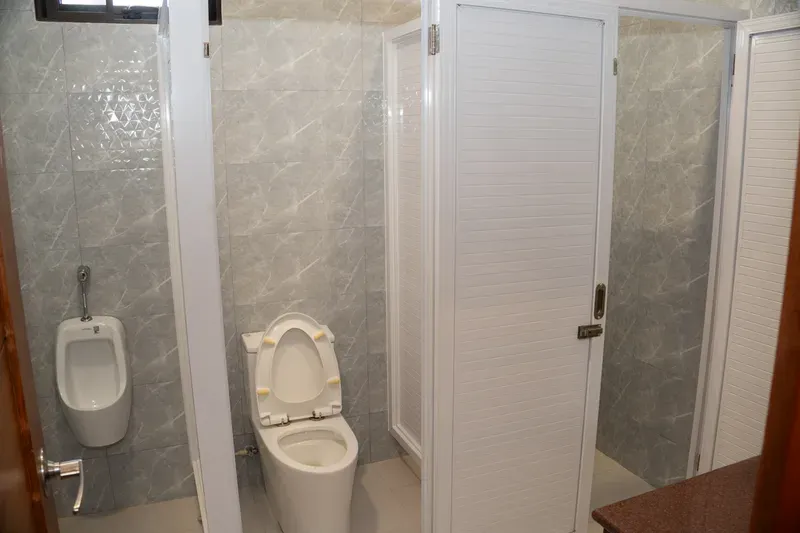 Radragon Commercial Building Unit image 8